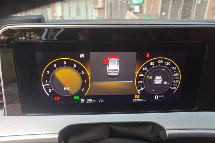 Used Volkswagen Tavendor 2024 380TSI All-Wheel-Drive R-Line Ambition Edition Instrument Cluster