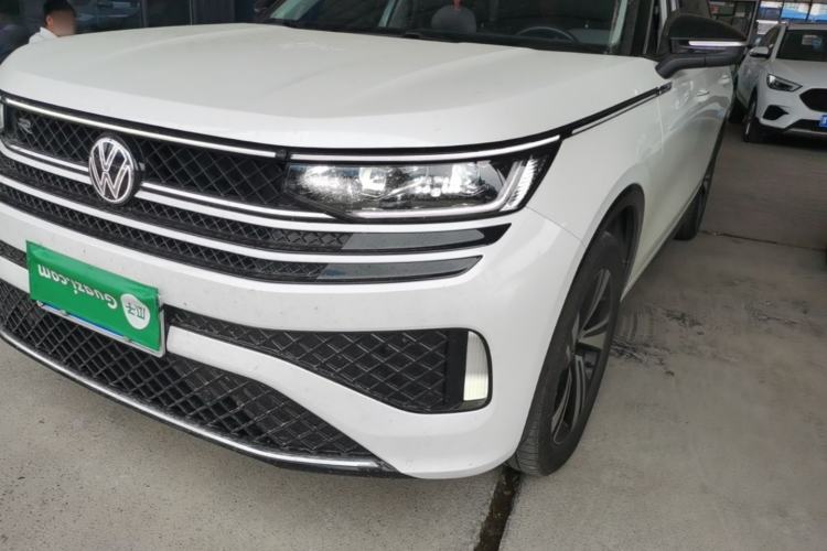 Used Volkswagen Tavendor 2024 380TSI All-Wheel Drive R-Line Cruise Edition Left Front Headlight