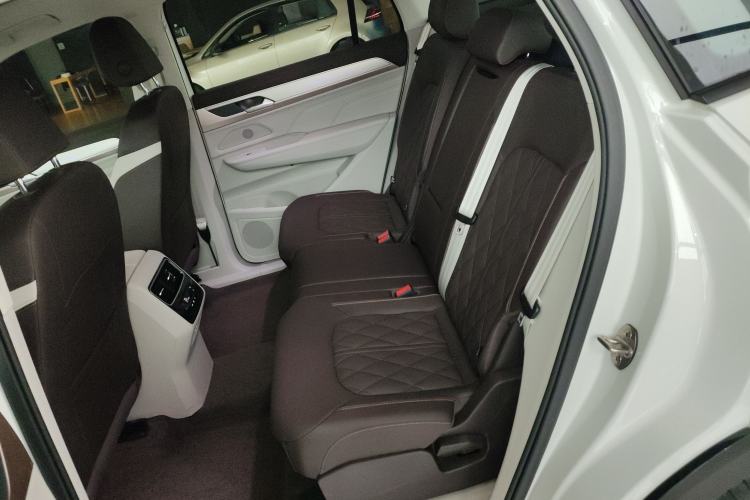 Used Volkswagen Tavendor 2024 380TSI All-Wheel Drive R-Line Cruise Edition Left Rear Seat