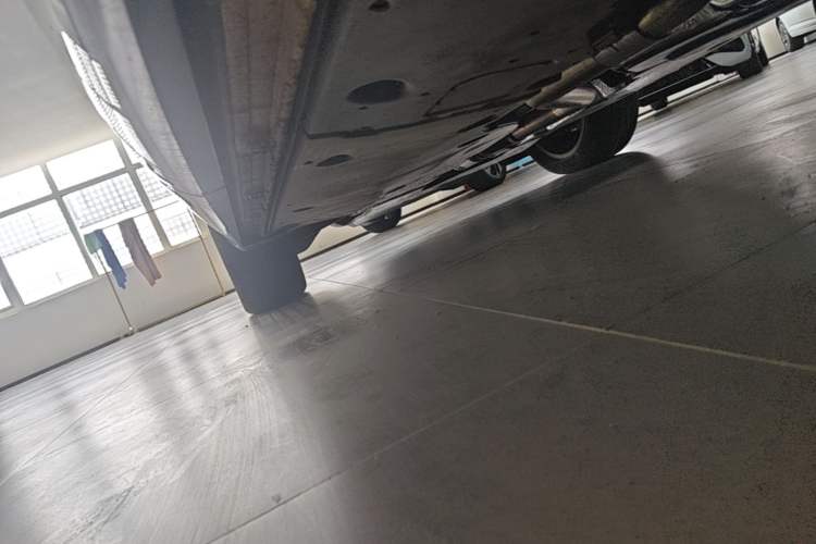 Used Volkswagen Tavendor 2024 380TSI All-Wheel-Drive R-Line Cruise Premium Edition Left Side Sill
