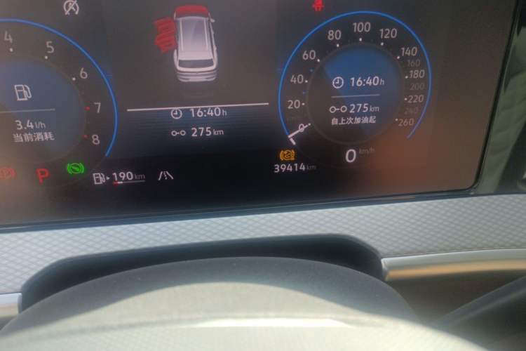 Used Volkswagen Tavendor 2024 380TSI All-Wheel-Drive R-Line Cruise Premium Edition Odometer Close Up