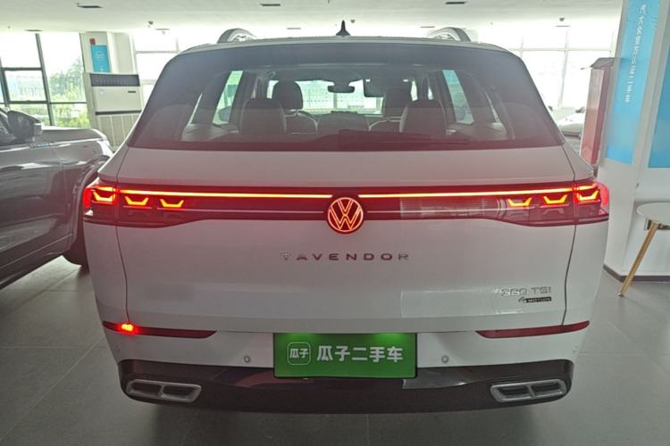 Used Volkswagen Tavendor 2024 380TSI All-Wheel-Drive R-Line Cruise Premium Edition Rear