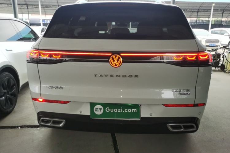 Used Volkswagen Tavendor 2024 380TSI All-Wheel Drive R-Line Cruise Edition Rear