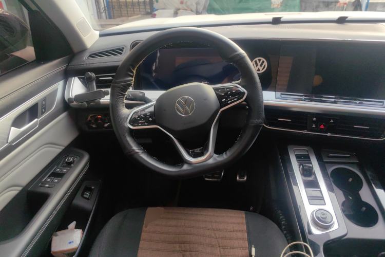 Used Volkswagen Tavendor 2024 380TSI All-Wheel Drive R-Line Cruise Edition Steering Wheel