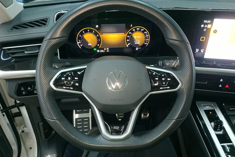 Used Volkswagen Tavendor 2024 380TSI All-Wheel-Drive R-Line Journey Shared Enjoyment Model Steering Wheel