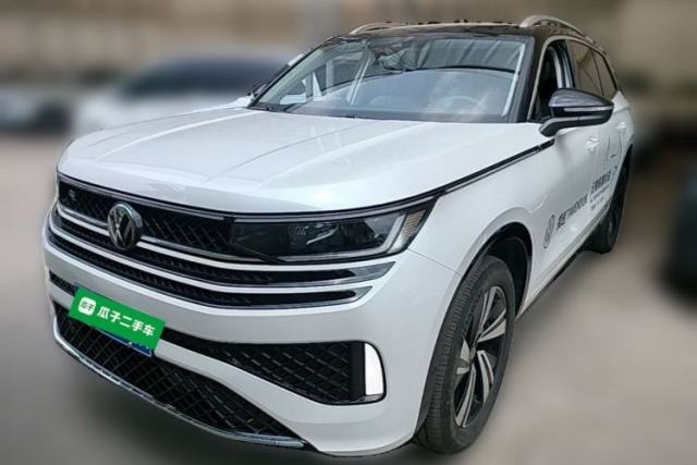 Used Volkswagen Tavendor 2024 Facelifted 380TSI All-Wheel Drive R-Line Cruise Premium Edition