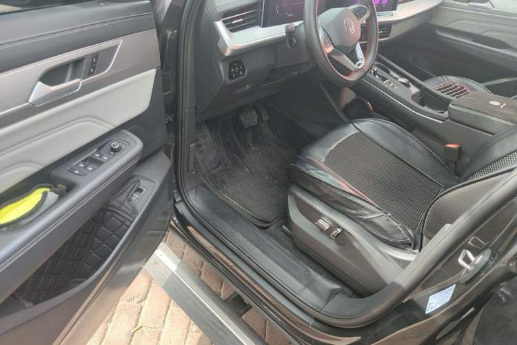 Used Volkswagen Tavendor 2025 Model 330TSI Luxury Journey—Shared Enjoyment Edition Driver Seat
