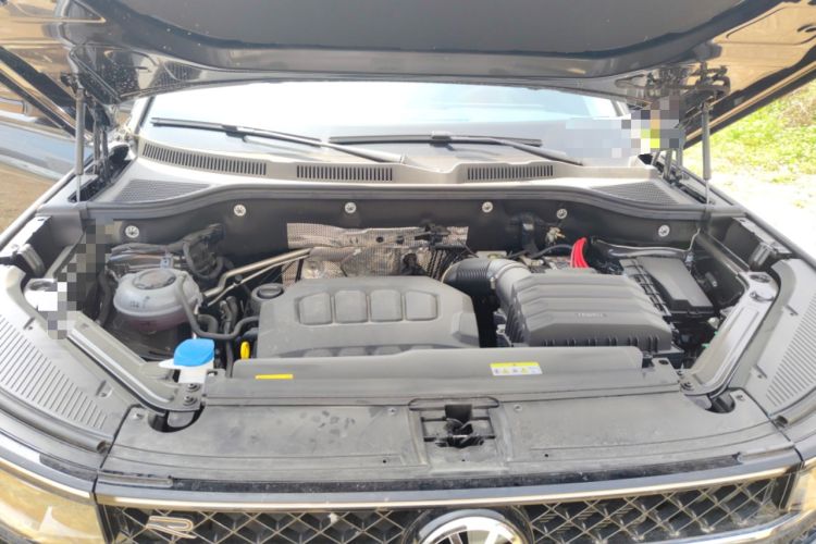 Used Volkswagen Tavendor 2025 Model 380TSI Four-Wheel Drive R-Line Cruise Zhongxiang Edition Engine Bay