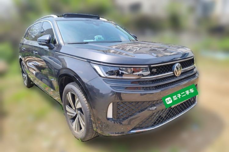 Used Volkswagen Tavendor 2025 Model 380TSI Four-Wheel Drive R-Line Cruise Zhongxiang Edition Front Right 45 Deg