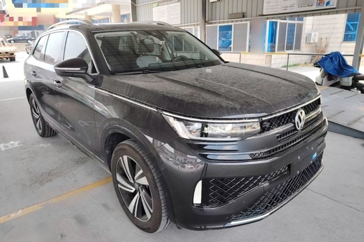 Used Volkswagen Tavendor 2025 Model 380TSI Four-Wheel Drive R-Line Cruise Zhongxiang Edition Front Right 45 Deg