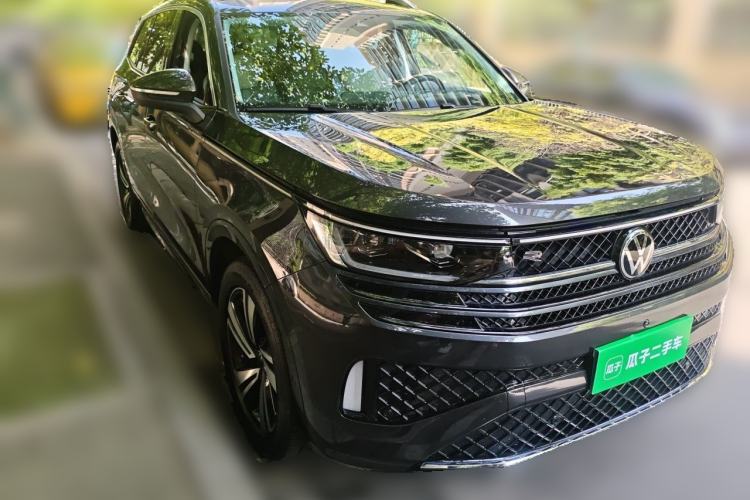 Used Volkswagen Tavendor 2025 Model 380TSI Four-Wheel Drive R-Line Cruise Zhongxiang Edition Front Right 45 Deg