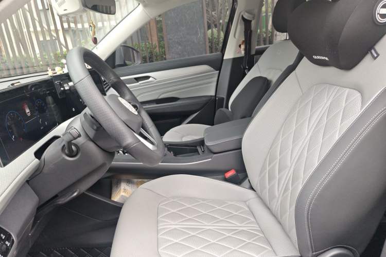 Used Volkswagen Tavendor 2025 Model 380TSI Four-Wheel Drive R-Line Cruise Zhongxiang Edition Left Front Seat