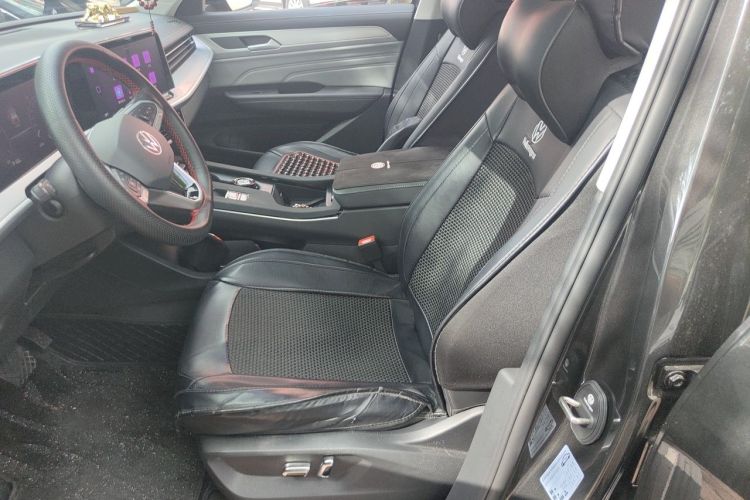 Used Volkswagen Tavendor 2025 Model 330TSI Luxury Journey—Shared Enjoyment Edition Left Front Seat