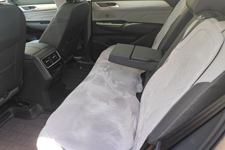 Used Volkswagen Tavendor 2025 Model 380TSI Four-Wheel Drive R-Line Cruise Zhongxiang Edition Left Rear Seat
