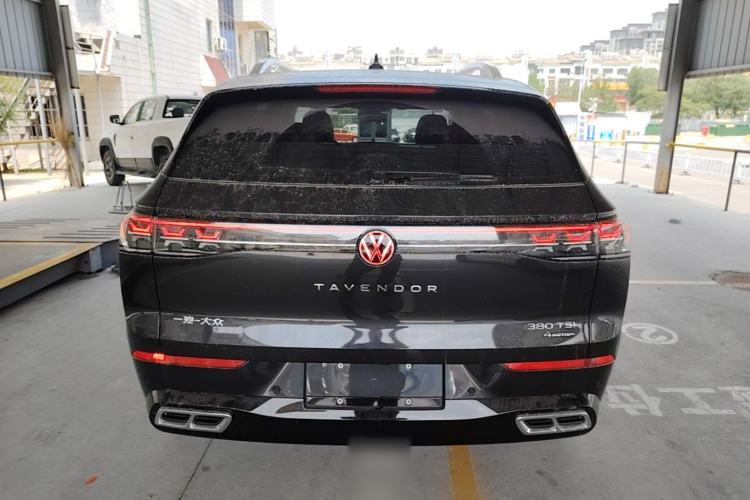 Used Volkswagen Tavendor 2025 Model 380TSI Four-Wheel Drive R-Line Cruise Zhongxiang Edition Rear