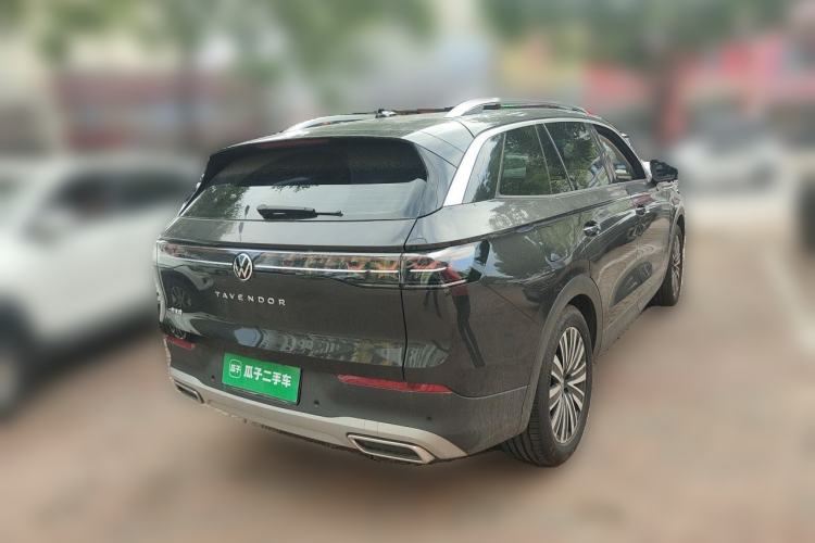 Used Volkswagen Tavendor 2025 Model 330TSI Luxury Journey—Shared Enjoyment Edition Rear Right 45 Deg
