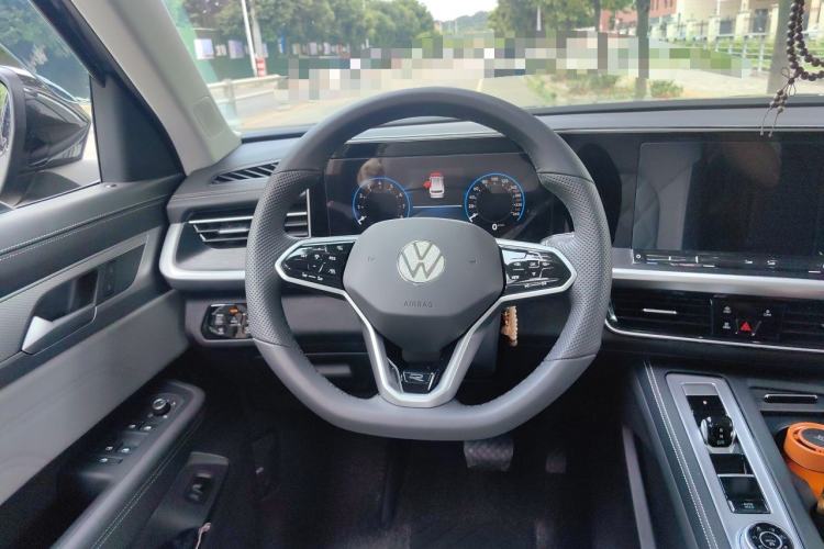 Used Volkswagen Tavendor 2025 Model 380TSI Four-Wheel Drive R-Line Cruise Zhongxiang Edition Steering Wheel