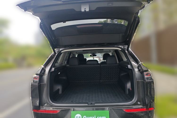 Used Volkswagen Tavendor 2025 Model 380TSI Four-Wheel Drive R-Line Cruise Zhongxiang Edition Trunk