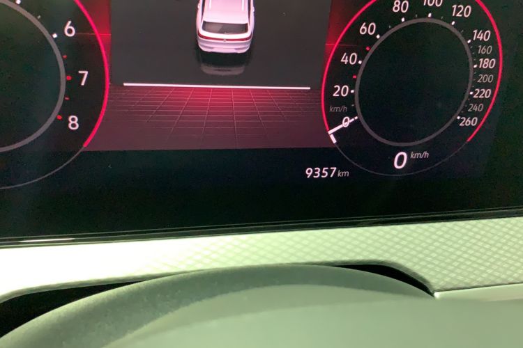 Used Volkswagen Tavendor 2025 Model 380TSI Four-Wheel Drive R-Line Cruise Zhongxiang Edition Odometer Close Up