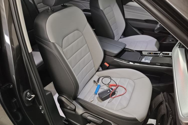 Used Volkswagen Tavendor 2025 Model 330TSI Luxury Journey—Shared Enjoyment Edition Right Front Seat