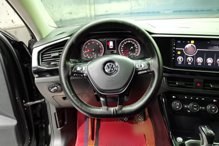 Used Volkswagen Tayron 2019 330TSI Two-Wheel Drive Luxury Model China VI Standard Steering Wheel