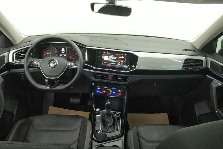 Used Volkswagen Tayron 2020 330TSI Two-Wheel Drive Luxury Smart Connectivity Version Center Console