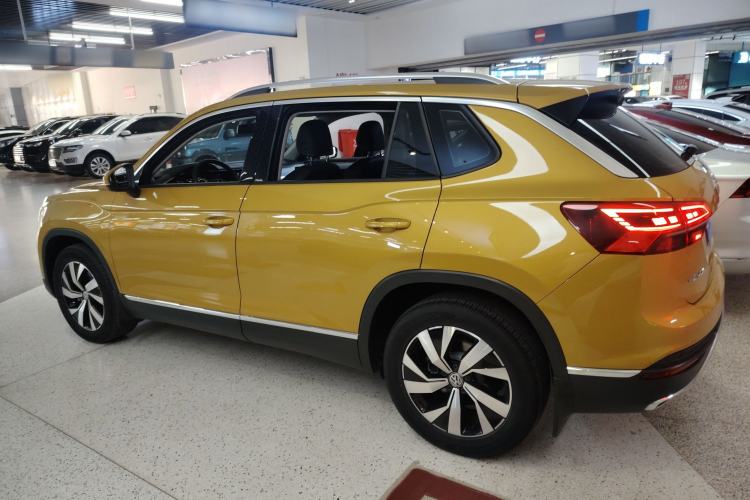 Used Volkswagen Tayron 2019 330TSI Two-Wheel-Drive Luxury Version China V Emission Standard Exterior 3