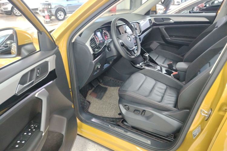 Used Volkswagen Tayron 2019 330TSI Two-Wheel-Drive Luxury Version China V Emission Standard Interior 3