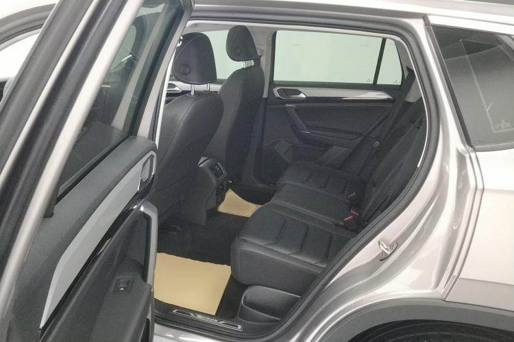 Used Volkswagen Tayron 2020 330TSI Two-Wheel Drive Luxury Smart Connectivity Version Left Rear Seat