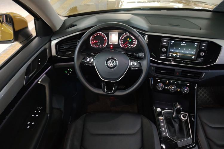 Used Volkswagen Tayron 2019 330TSI Two-Wheel-Drive Luxury Version China V Emission Standard Steering Wheel