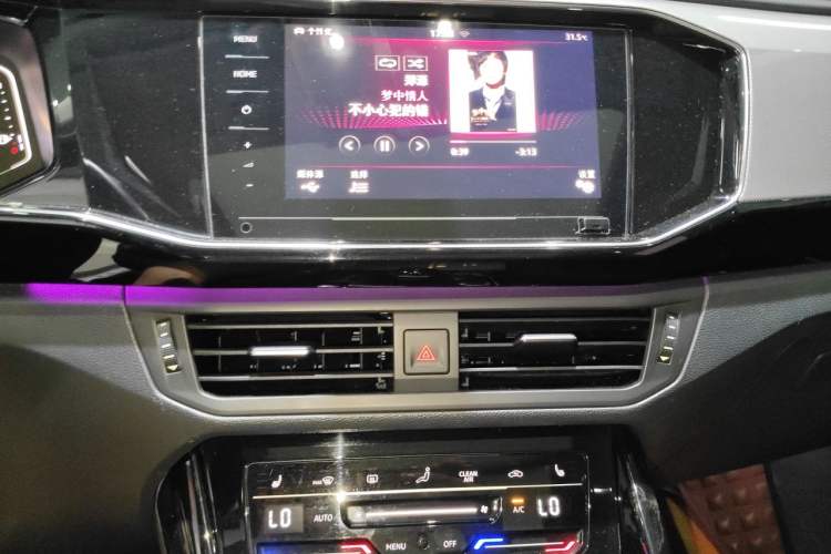 Used Volkswagen Tayron 2019 330TSI Four-Wheel Drive Luxury Version China VI Standard Audio And AC Panel