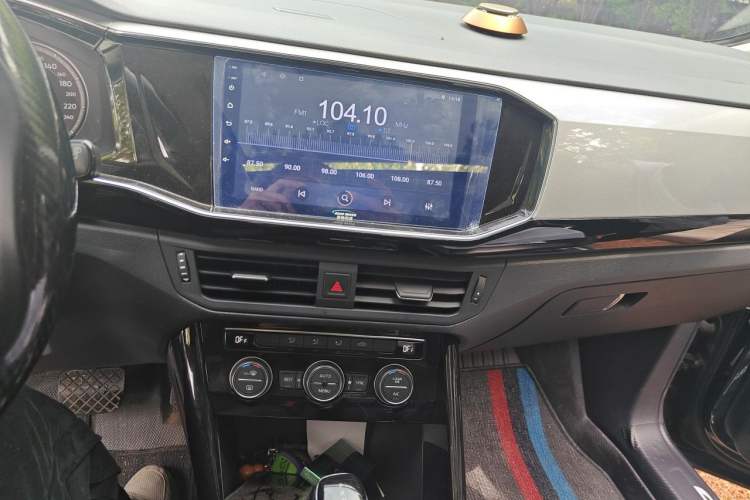 Used Volkswagen Tayron 2019 330TSI Four-Wheel Drive Luxury Version China V Standard Audio And AC Panel