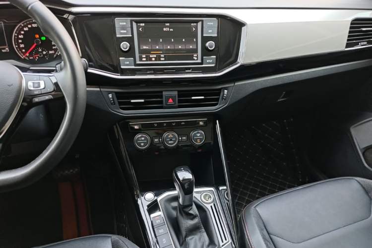 Used Volkswagen Tayron 2019 Teramont Edition 280TSI Two-Wheel Drive Luxury Model China VI Standard Audio And AC Panel