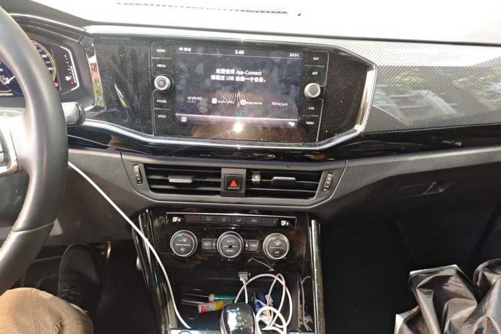 Used Volkswagen Tayron 2019 380TSI Four-Wheel Drive R-Line China VI-standard Audio And AC Panel