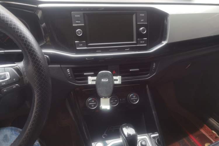 Used Volkswagen Tayron 2019 330TSI Two-Wheel Drive Luxury Model China VI Standard Audio And AC Panel