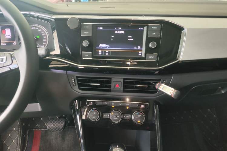 Used Volkswagen Tayron 2019 Teramont Edition 280TSI Two-Wheel Drive Luxury Model China VI Standard Audio And AC Panel