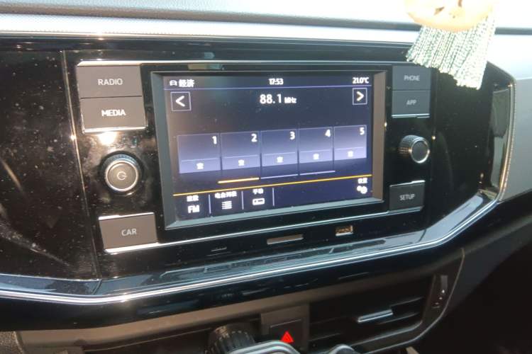 Used Volkswagen Tayron 2019 330TSI Two-Wheel Drive Luxury Model China VI Standard Audio And AC Panel