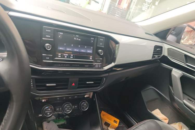 Used Volkswagen Tayron 2019 Teramont Edition 280TSI Two-Wheel Drive Luxury Model China VI Standard Audio And AC Panel