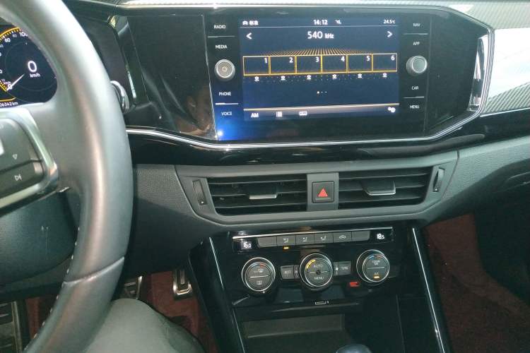 Used Volkswagen Tayron 2019 380TSI All-Wheel Drive R-Line China V-standard Audio And AC Panel