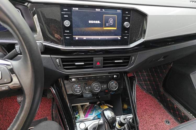 Used Volkswagen Tayron 2019 330TSI Two-Wheel-Drive Luxury Plus China VI Standard Audio And AC Panel