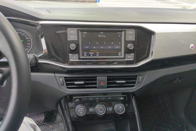 Used Volkswagen Tayron 2019 330TSI Four-Wheel Drive Luxury Version China VI Standard Audio And AC Panel