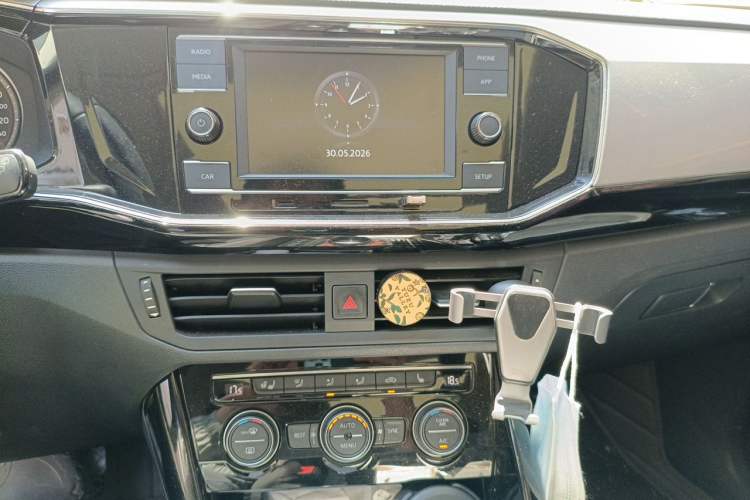 Used Volkswagen Tayron 2019 330TSI Two-Wheel Drive Luxury Model China VI Standard Audio And AC Panel