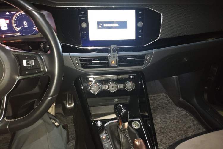 Used Volkswagen Tayron 2019 380TSI All-Wheel Drive R-Line China V-standard Audio And AC Panel