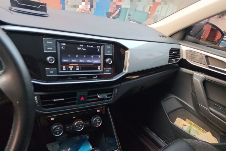Used Volkswagen Tayron 2019 330TSI Two-Wheel Drive Luxury Model China VI Standard Audio And AC Panel