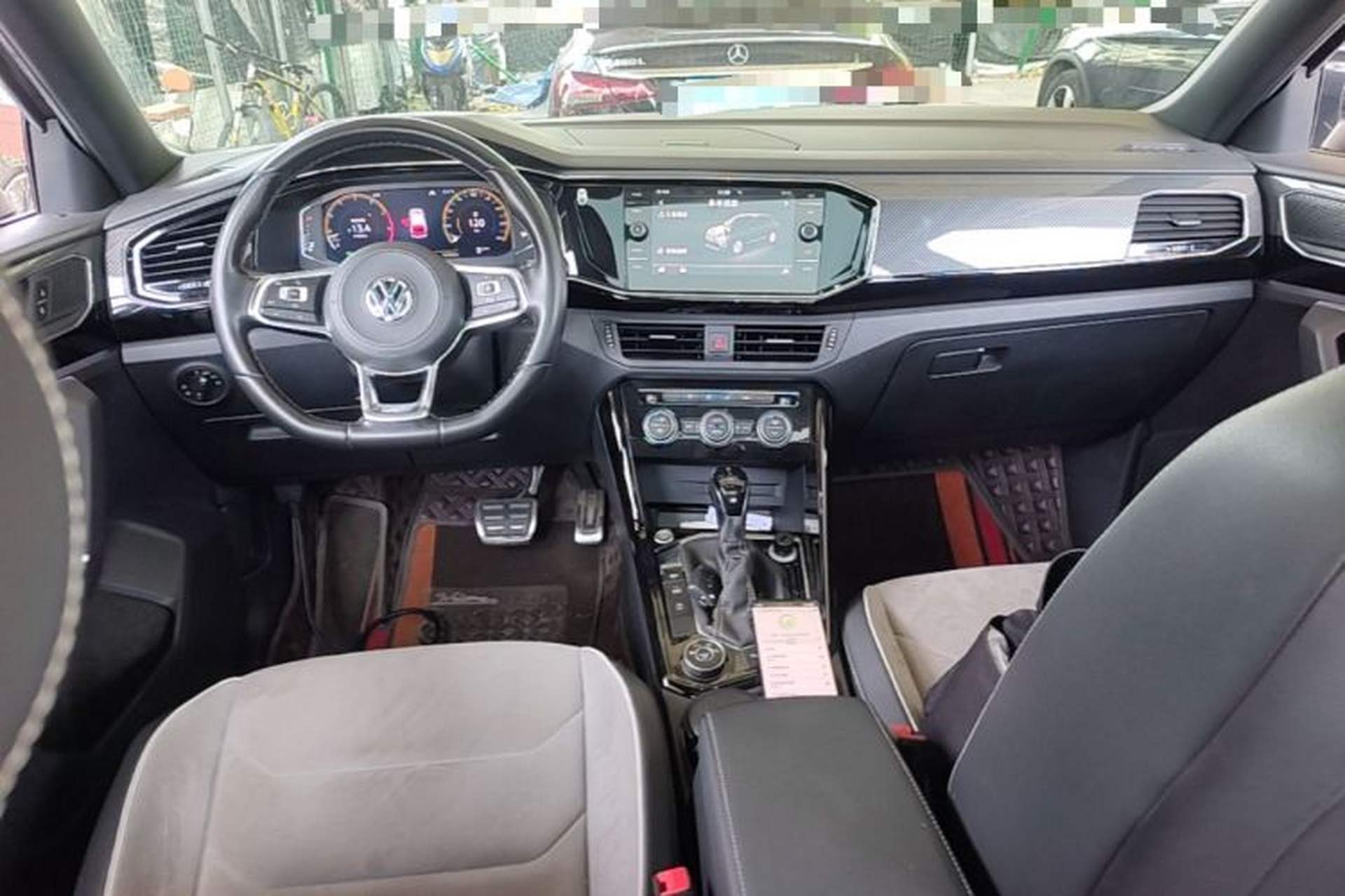 Used Volkswagen Tayron 2019 380TSI Four-Wheel Drive R-Line China VI-standard Center Console