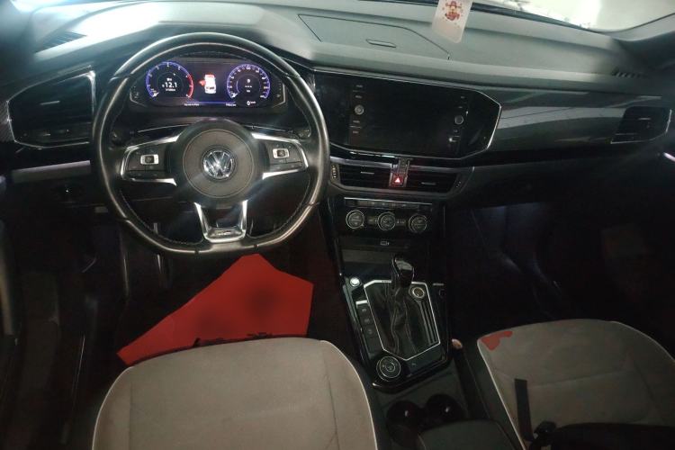 Used Volkswagen Tayron 2019 380TSI All-Wheel Drive R-Line China V-standard Center Console