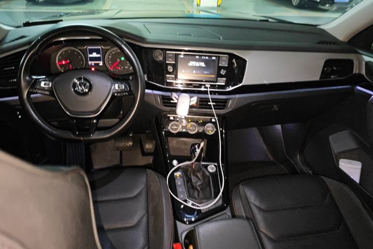 Used Volkswagen Tayron 2019 Teramont Edition 280TSI Two-Wheel Drive Luxury Model China VI Standard Center Console