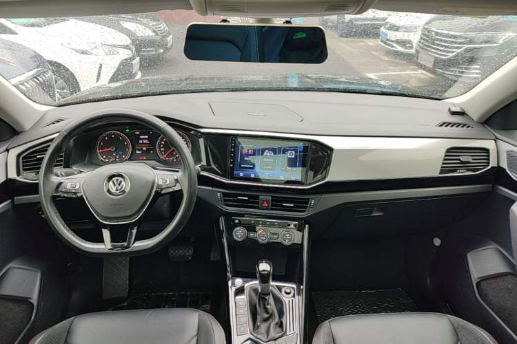 Used Volkswagen Tayron 2019 Teramont Edition 280TSI Two-Wheel Drive Luxury Model China VI Standard Center Console
