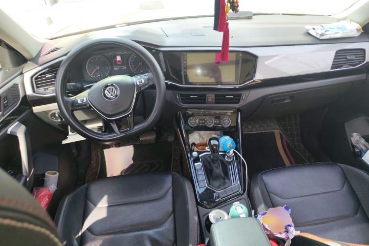 Used Volkswagen Tayron 2019 330TSI Two-Wheel Drive Luxury Model China VI Standard Center Console