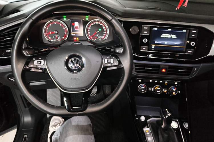 Used Volkswagen Tayron 2019 Teramont Edition 280TSI Two-Wheel Drive Luxury Model China VI Standard Center Console